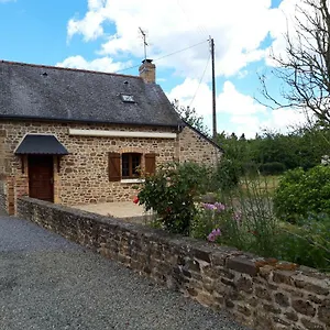  Hébergement de vacances Les Roses Trémières France